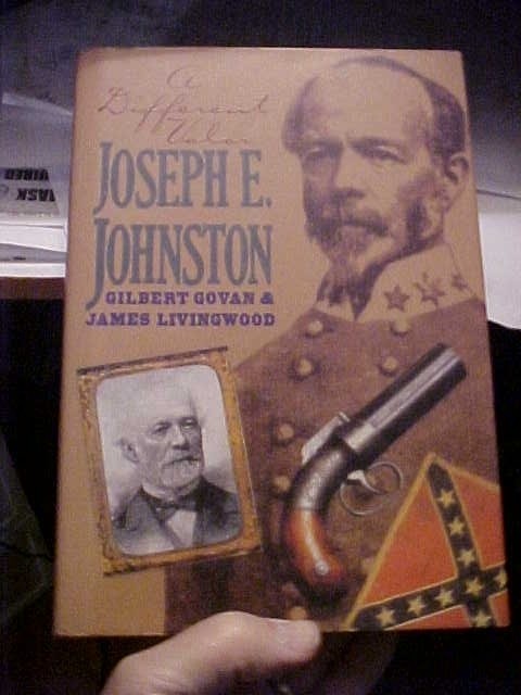 A DIFFERENT VALOR, JOSEPH E JOHNSTON CIVIL WAR CSA GENERAL (1993 Konecky