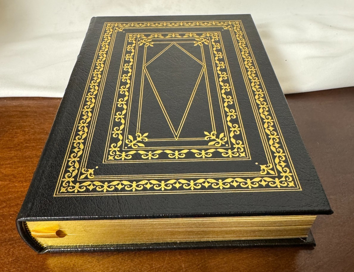 Easton Press Dracula Bram Stoker Leather Bound Collector’s Edition Felix Hoffman