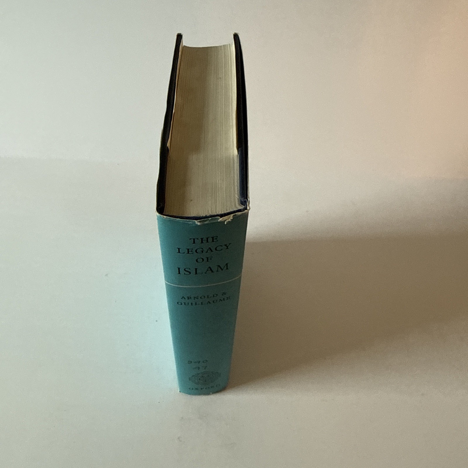 The Legacy of Islam, Oxford University Press (Thomas Arnold – 1968)