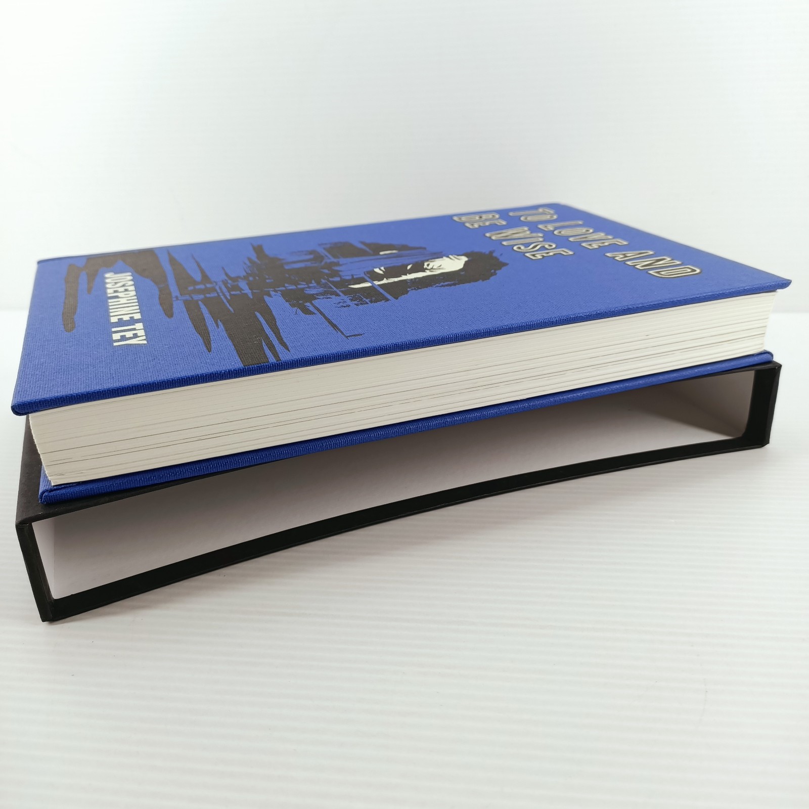 Josephine Tey To Love And Be Wise 2019 VGC Folio Society Fiction Hardcover Book