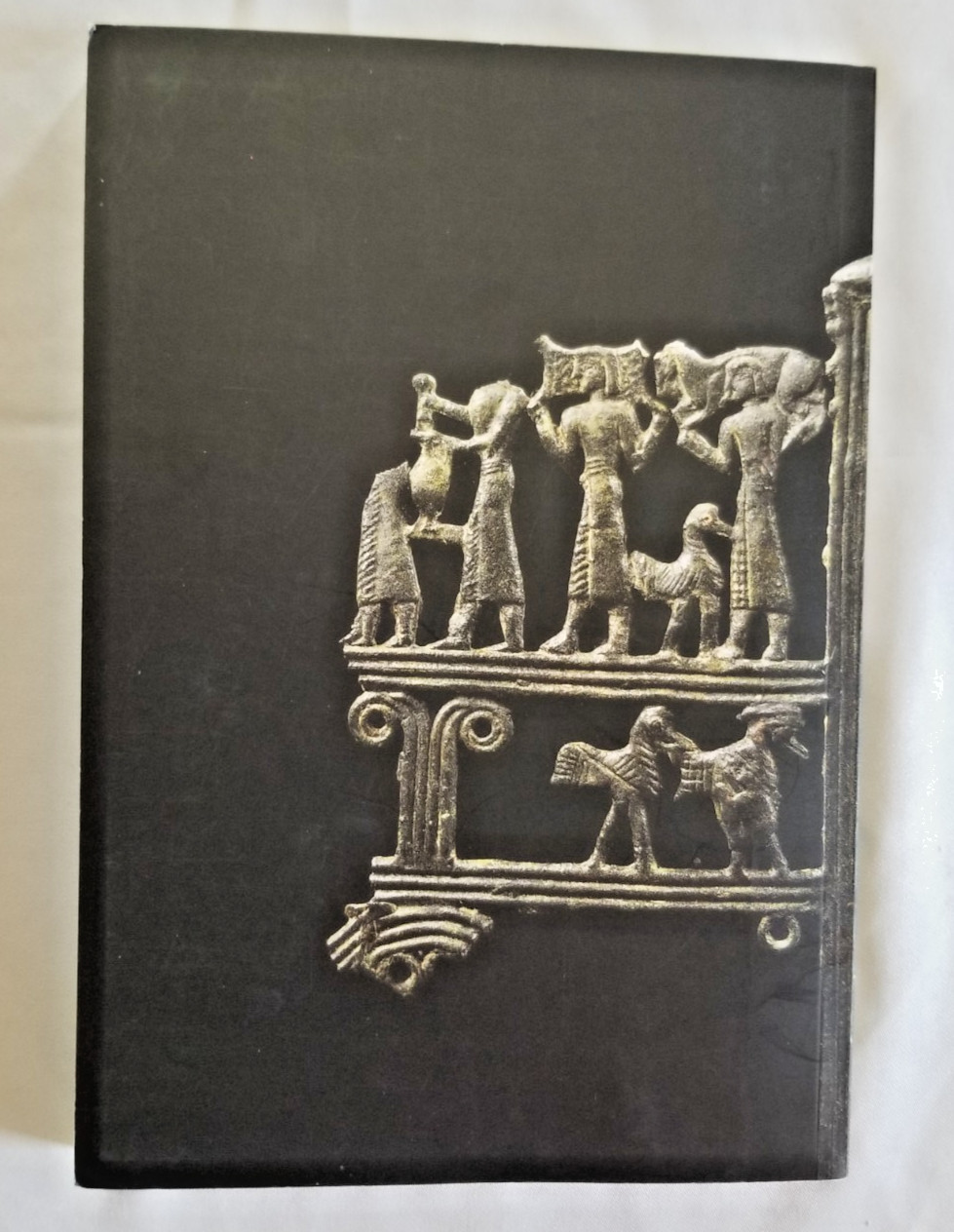 Bible Lands Museum Jerusalem GUIDE TO THE COLLECTION Third Revised Edition 2002