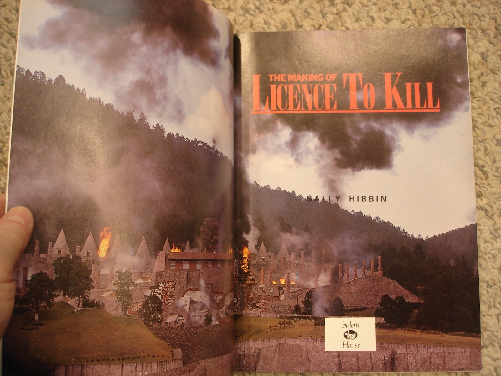 The Making Of A Licence To Kill movie tie in trade paperback 1989 James Bond 007