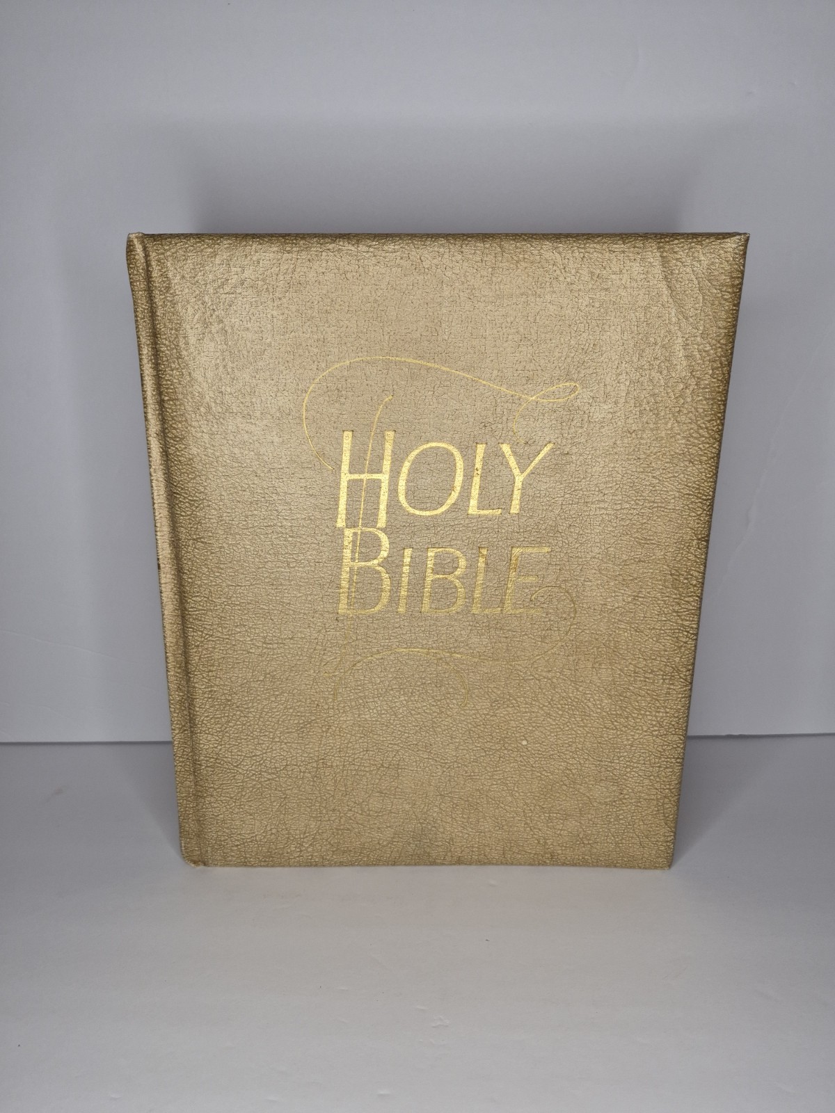 Vintage Holy Bible Southwestern 1966 King James Family Edition Hardcover Large