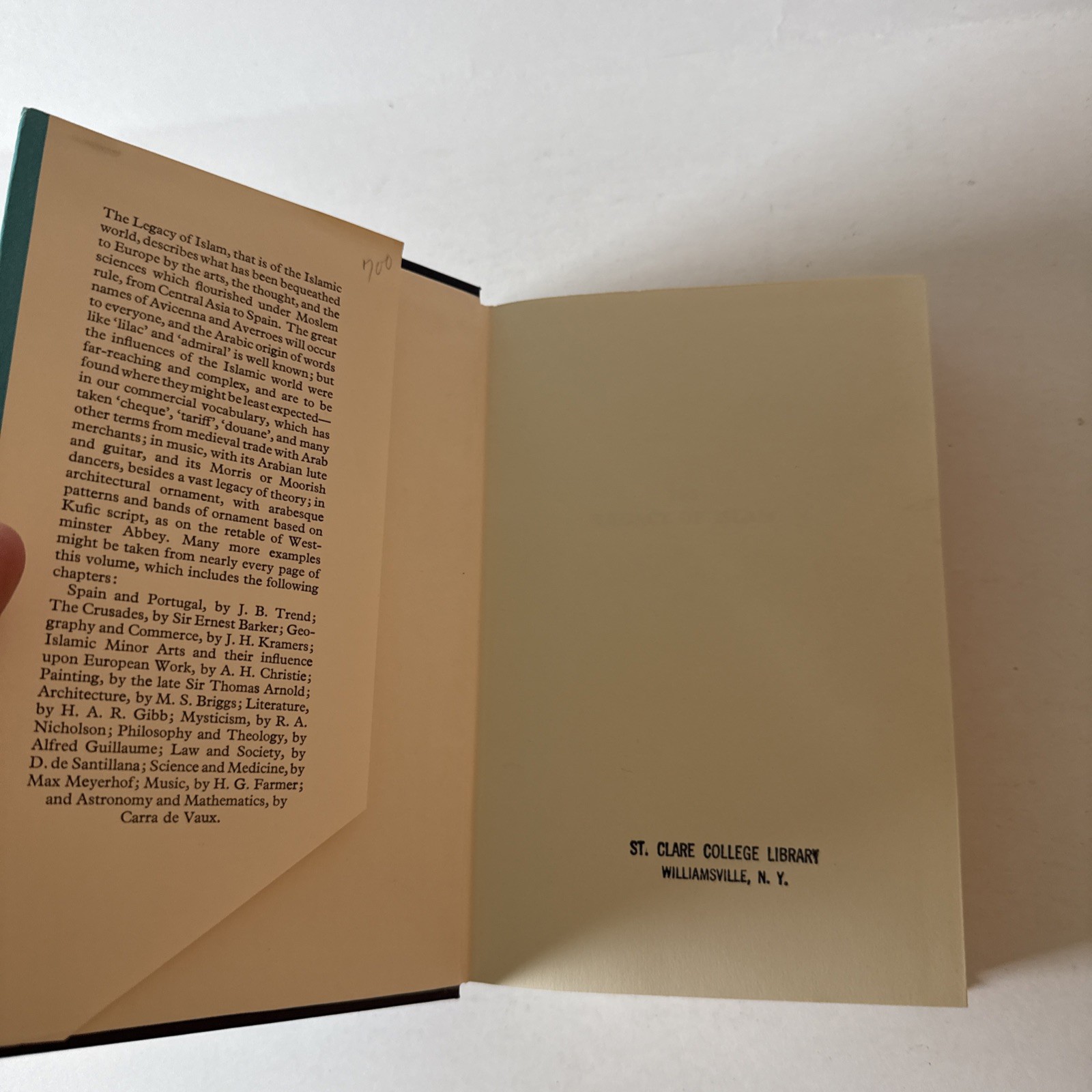 The Legacy of Islam, Oxford University Press (Thomas Arnold – 1968)