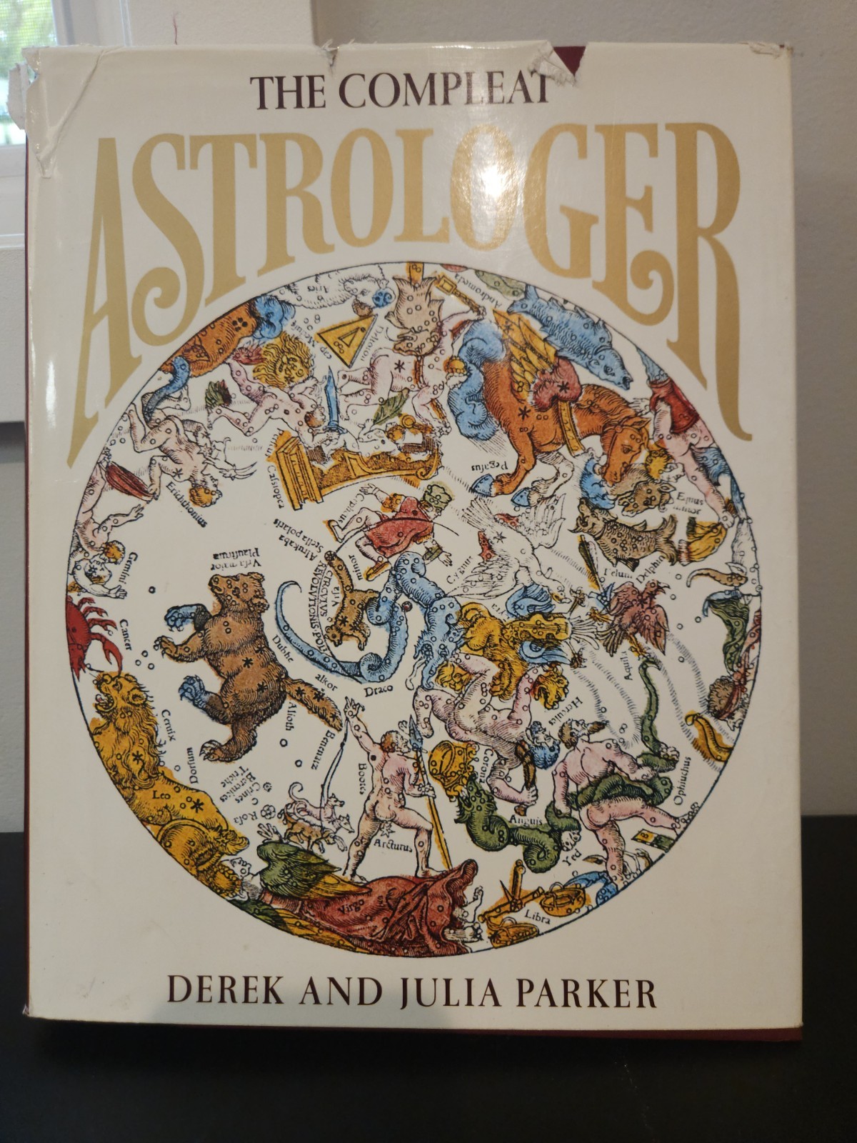THE COMPLEAT ASTROLOGER 1971 First Edition HC w/Slipcase Derek & Julia Parker