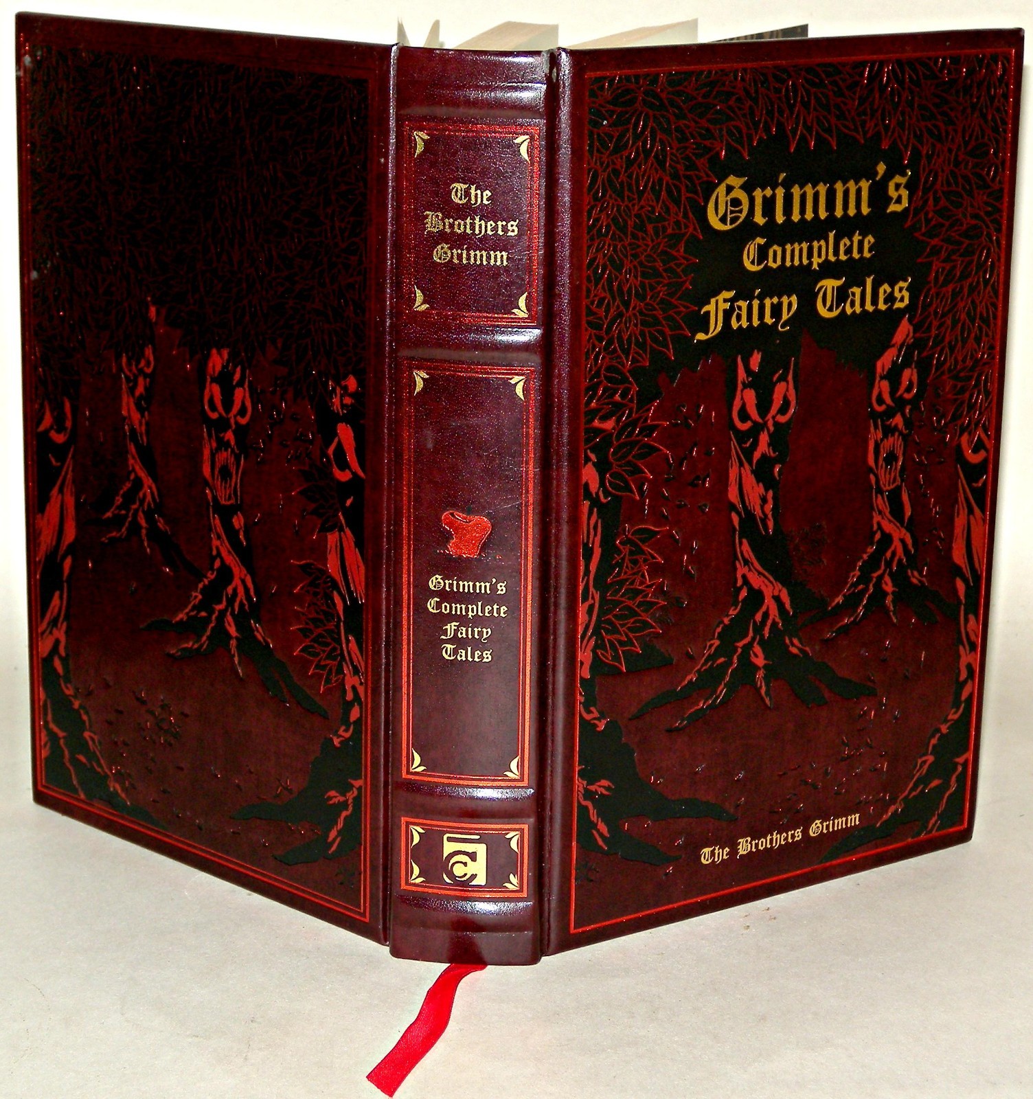 Grimms Complete Fairy Tales 2011 Hardback Canterbury Classics Hunt