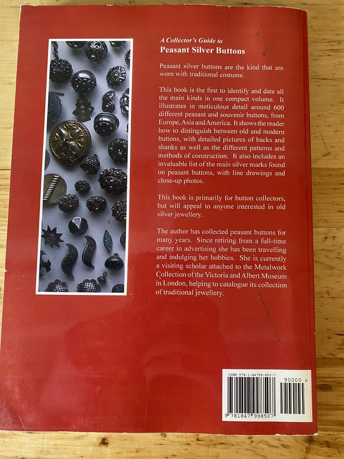 A Collector’s Guide to Peasant Silver Buttons (Paperback or Softback)