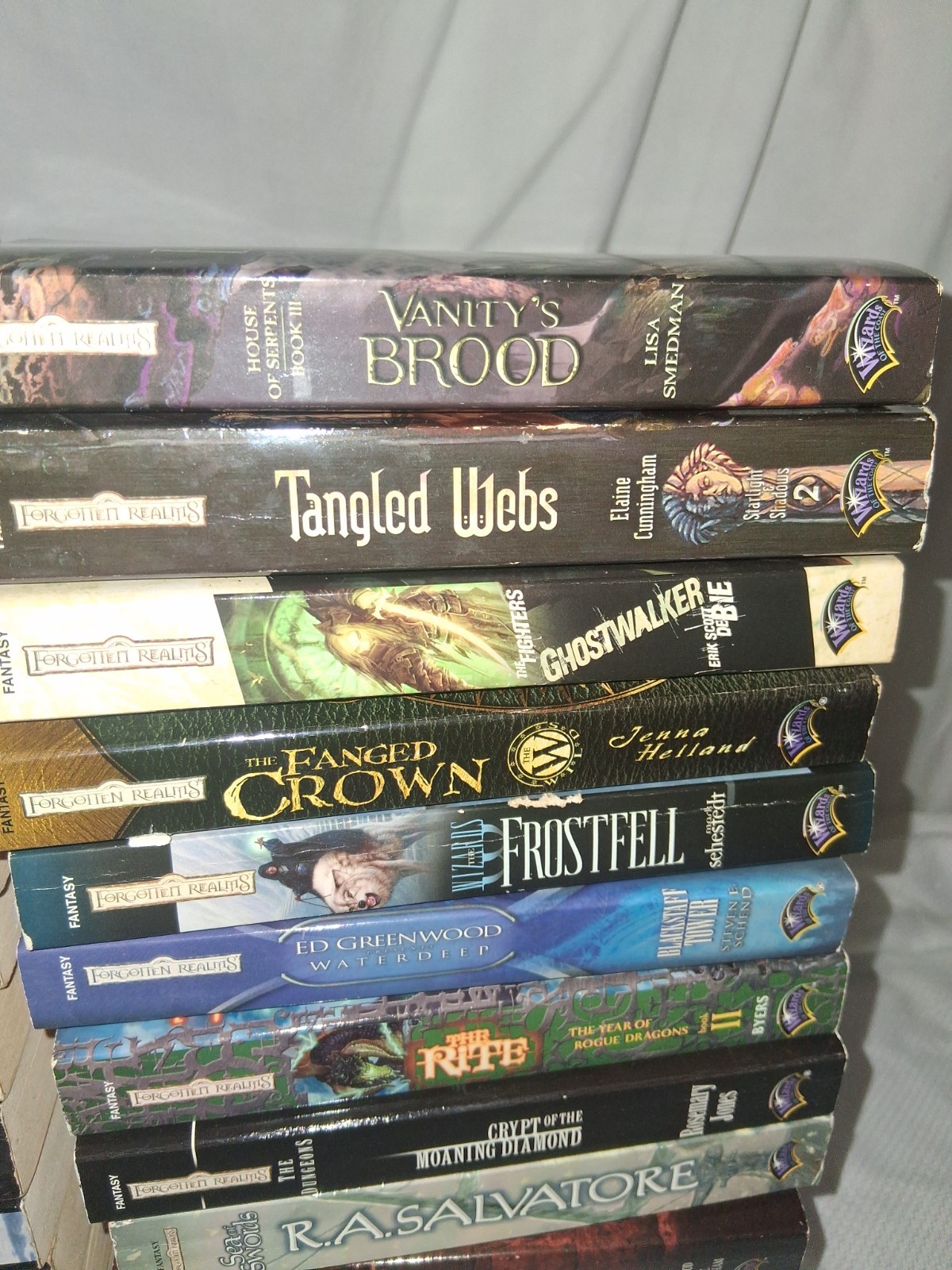 Forgotten Realms Wizards Of The Coast Mixed Book Lot Of 28