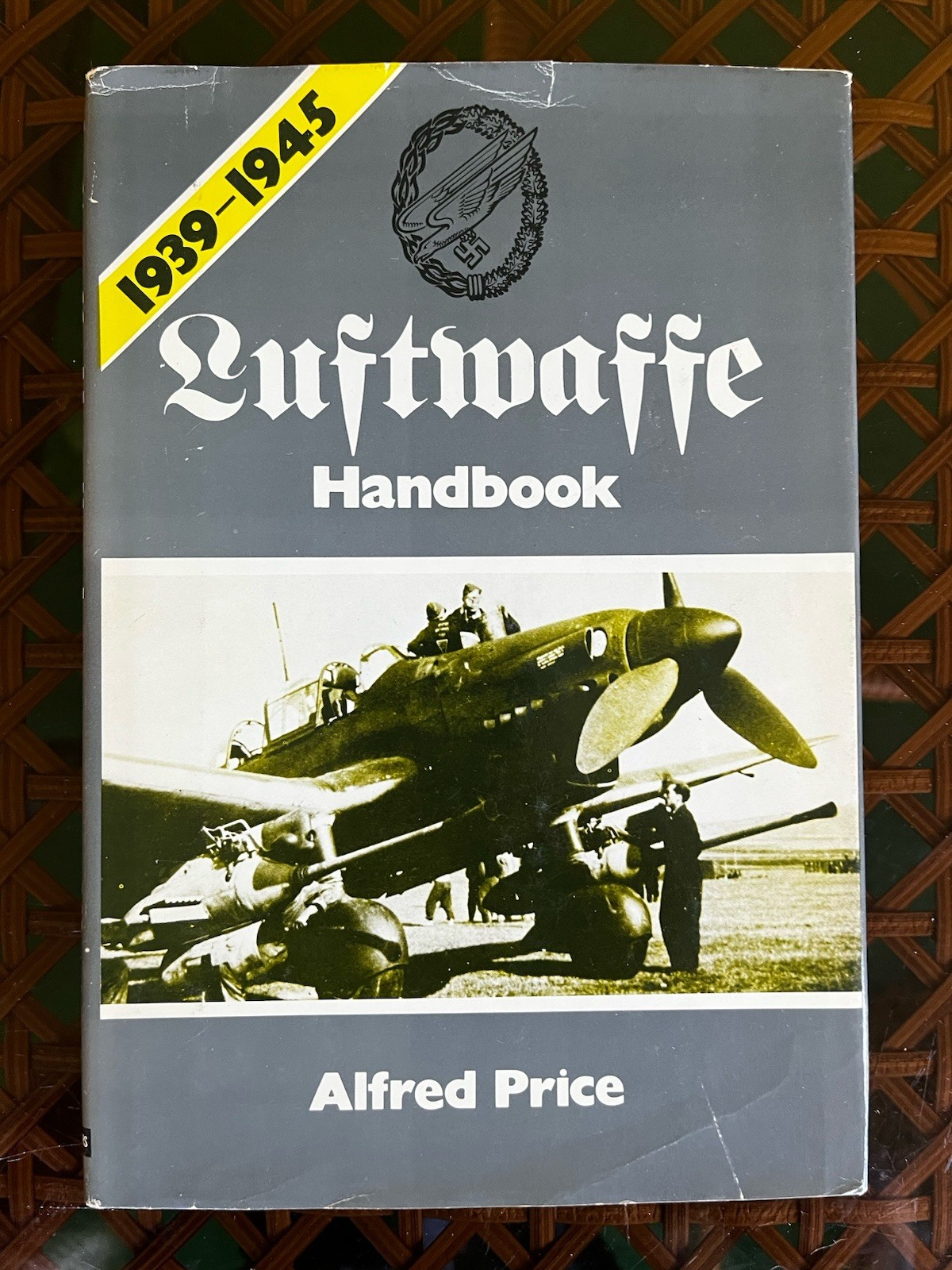 Lot Of 4 WW2 History Books Luftwaffe, Blitzkrieg,Dunkirk,Third Reich Best Seller