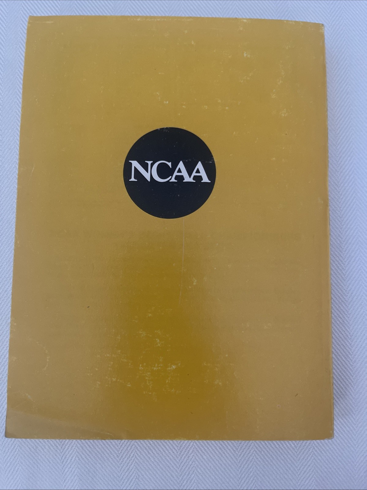 1982 NCAA BASKETBALL RECORDS-KEVIN MAGEE COVER Softcover Book 320 Pages