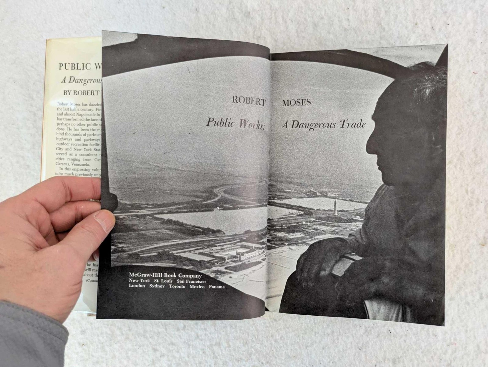 Robert Moses PUBLIC WORKS A Dangerous Trade 1970 McGraw-Hill First Edition HC/DJ