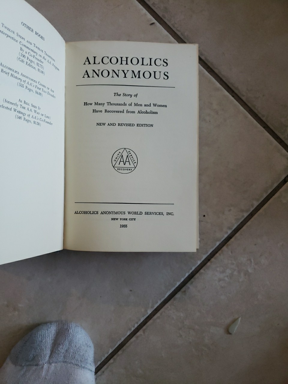 Alcoholics Anonymous AA Big Book 2nd Edition 12th Printing 1971 with Dustjacket