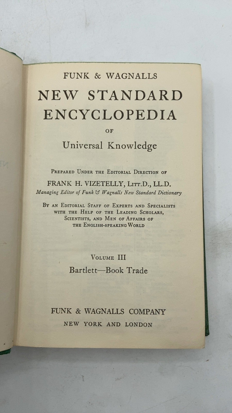 Funk & Wagnalls New Standard Encyclopedia of Universal Knowledge Frank H. Viz…