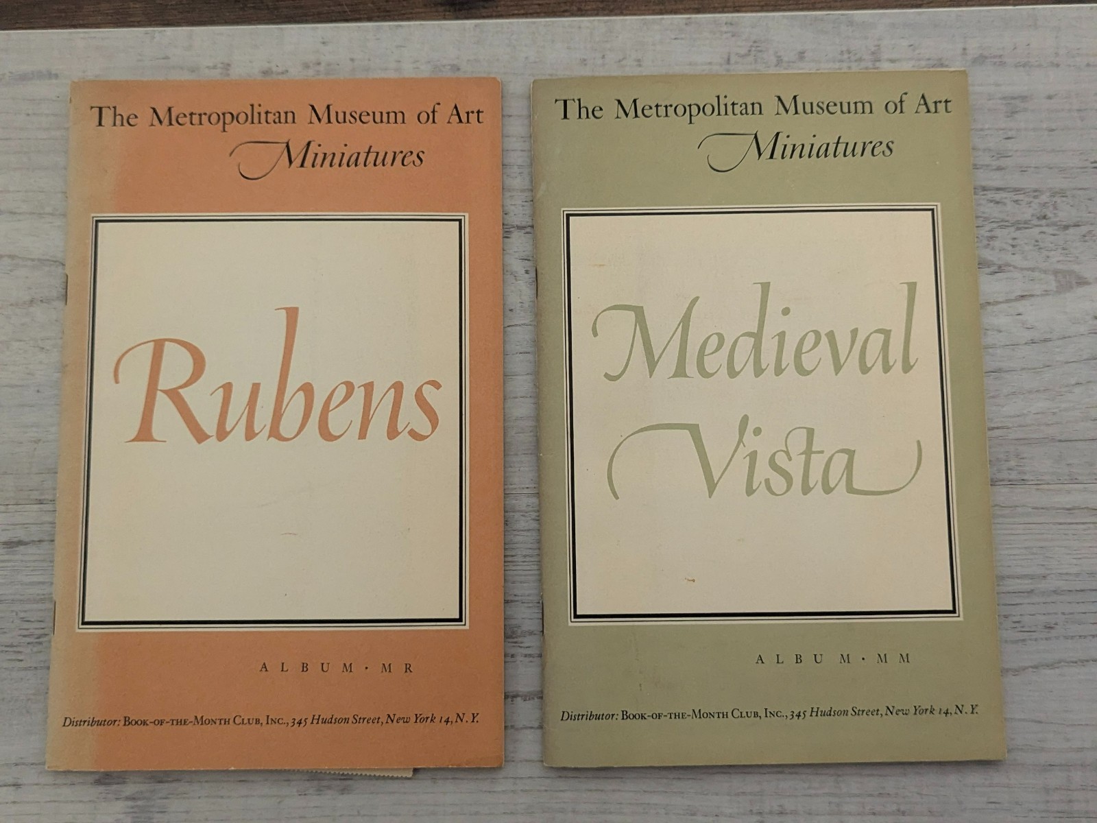 2 vol: Rubens & Medieval Vista Metropolitan Museum of Art 24 Miniatures PB/1953