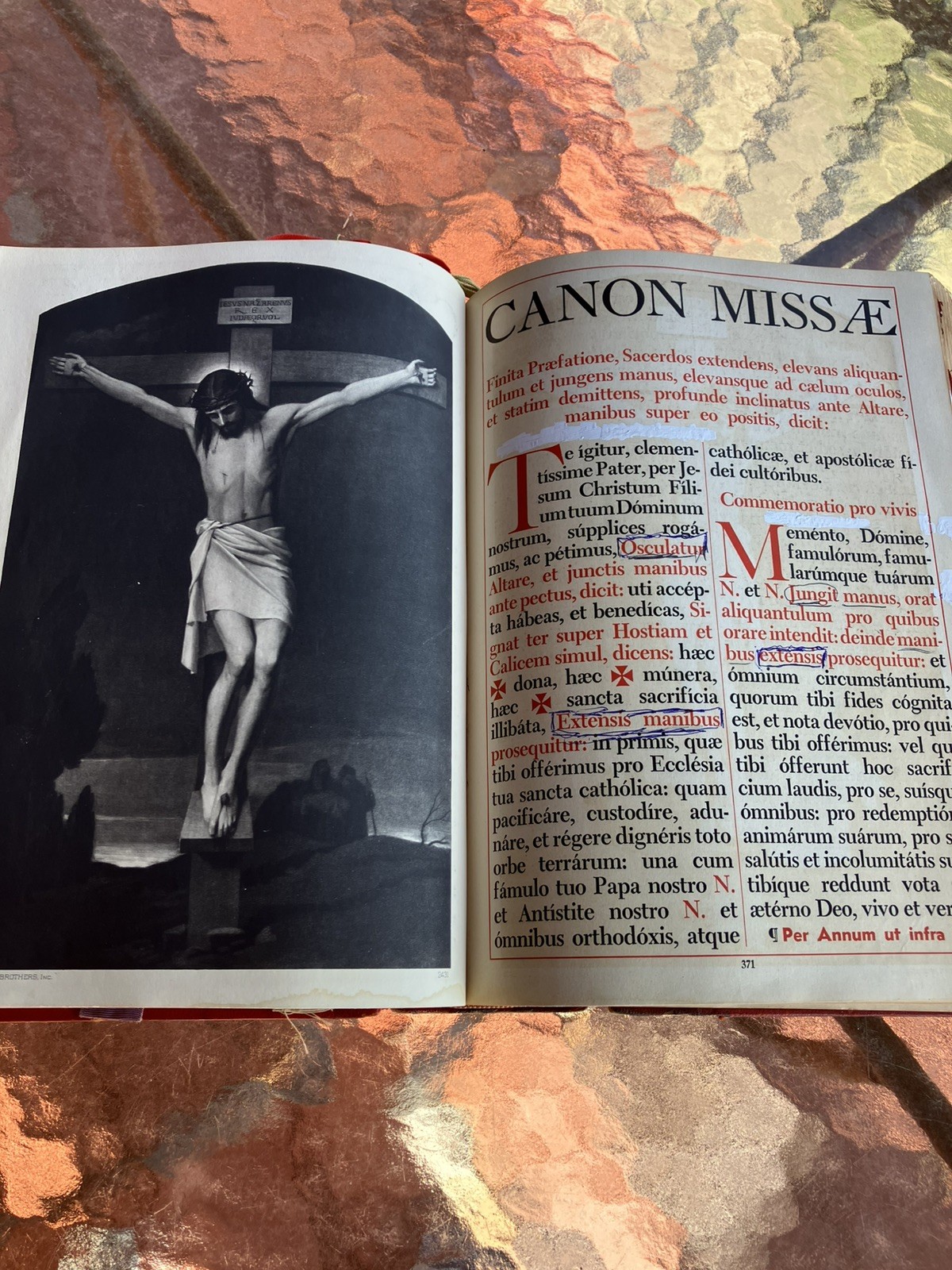 1943 Latin Romanum Missale by Benzinger Brothers Inc Vintage, USA, Large Book