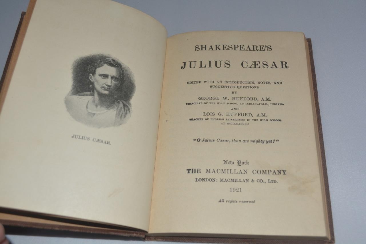 4 Antique Books Macmillian Pocket Classics Hiawatha Dickens J Caesar B Franklin