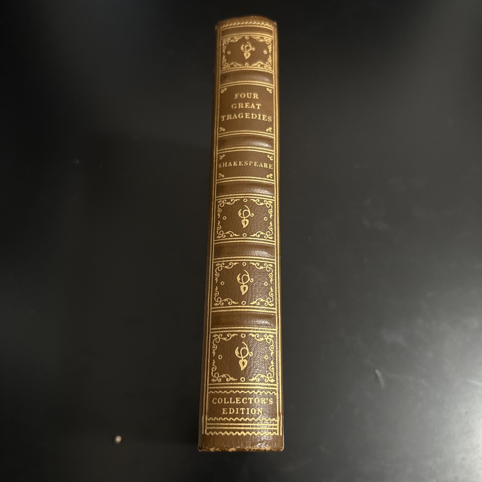 Shakespeare’s Four Great Tragedies Collector’s Edition 1948 Pocket Books