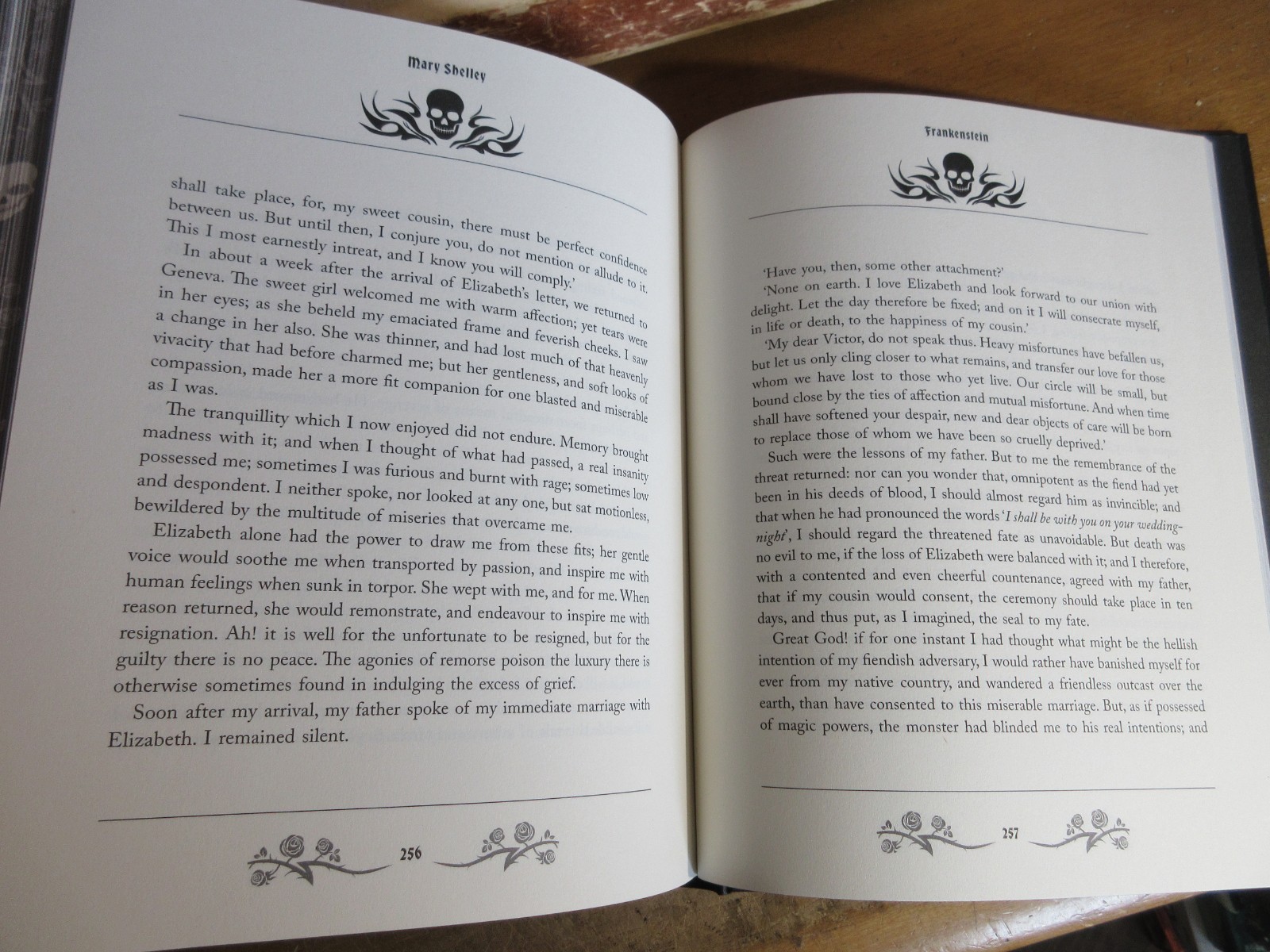 FRANKENSTEIN OR THE MODERN PROMETHEUS Book MARY SHELLEY HORROR SPRAYED EDGES ++
