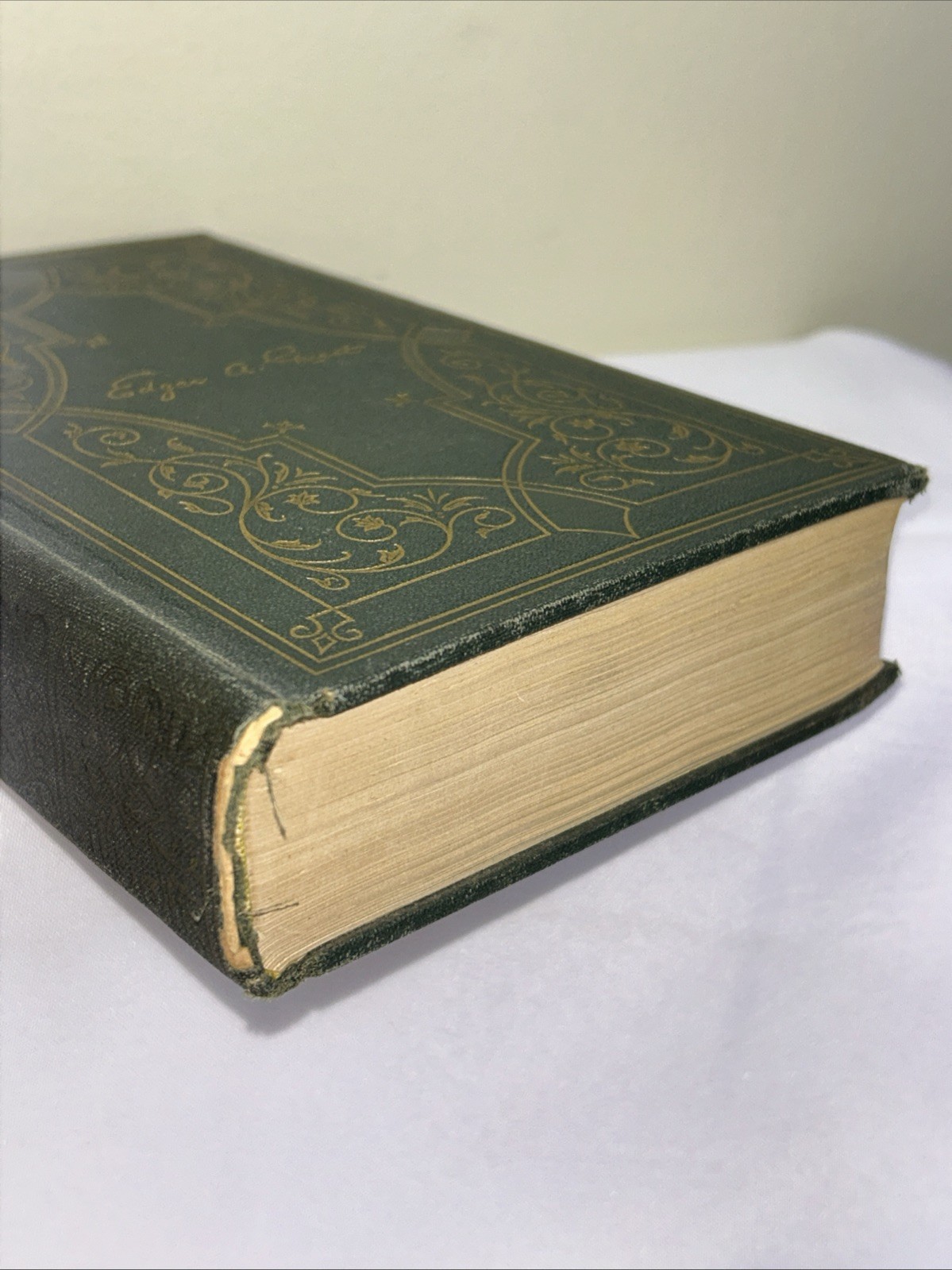 COLLECTED VERSE OF EDGAR A GUEST 1941 6th edition Hard Cover Vintage Good Green