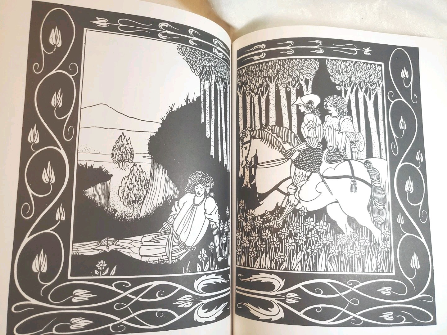 Le Morte D’Arthur by Sir Thomas Malory Dorset Press HC Facsimile of 1909 Illustr