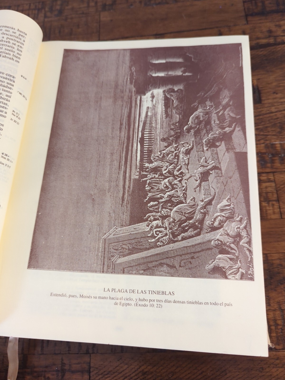 Vintage Bible-Bible Of Jerusalem, Illustrated by Gustave Doré – Volume One. 1999
