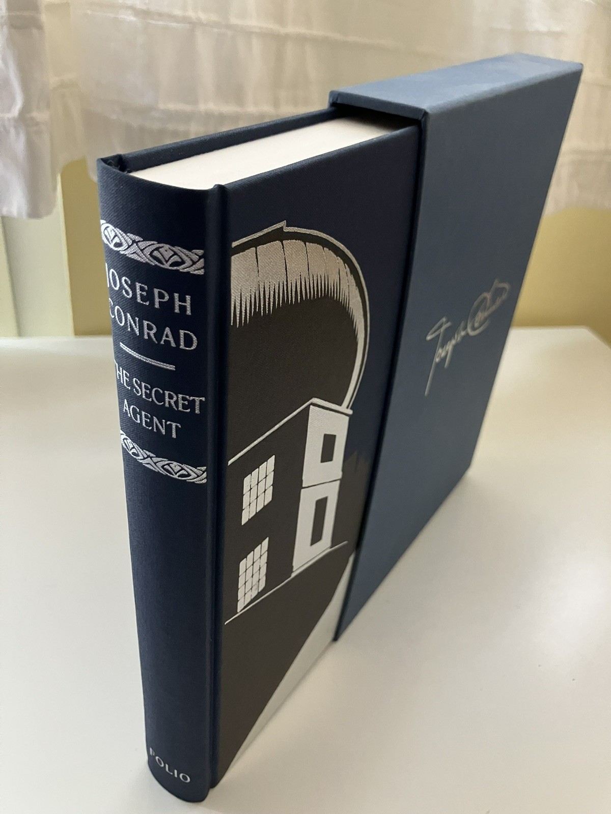 WORKS OF JOSEPH CONRAD Folio Society Edition in 17 Volumes with Slipcase