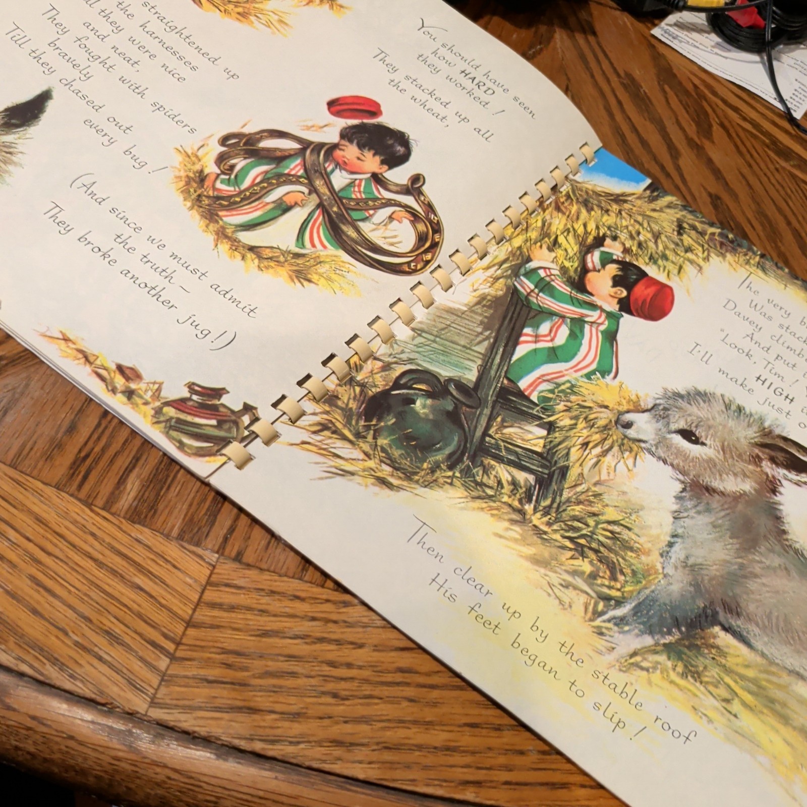 Vtg Beth Vardon Davey & the FIRST CHRISTMAS Spiral PB Charlot Byj 1950s Pop Up