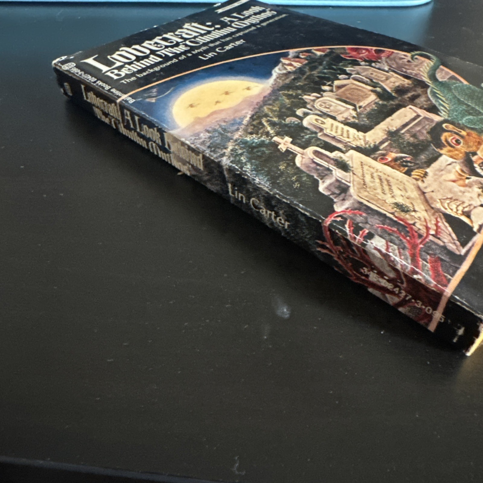 H.P. Lovecraft – A Look Behind the Cthulhu Mythos – Lin Carter 1972 1st Edition