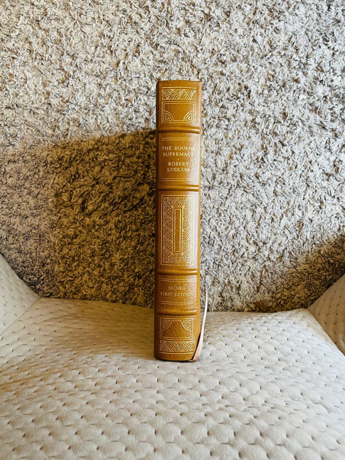 🌟 1986 The Bourne Supremacy Robert Ludlum FRANKLIN LIBRARY 1st Edition Signed