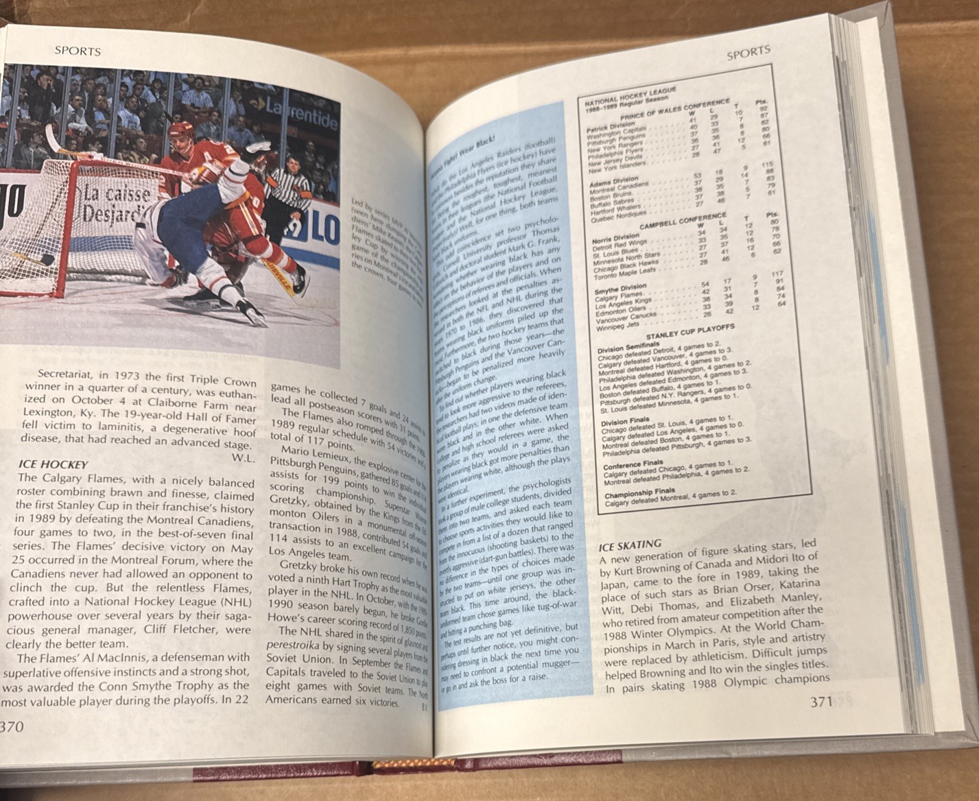1990 Funk & Wagnalls New Encyclopedia Yearbook (HARDCOVER, GOOD)