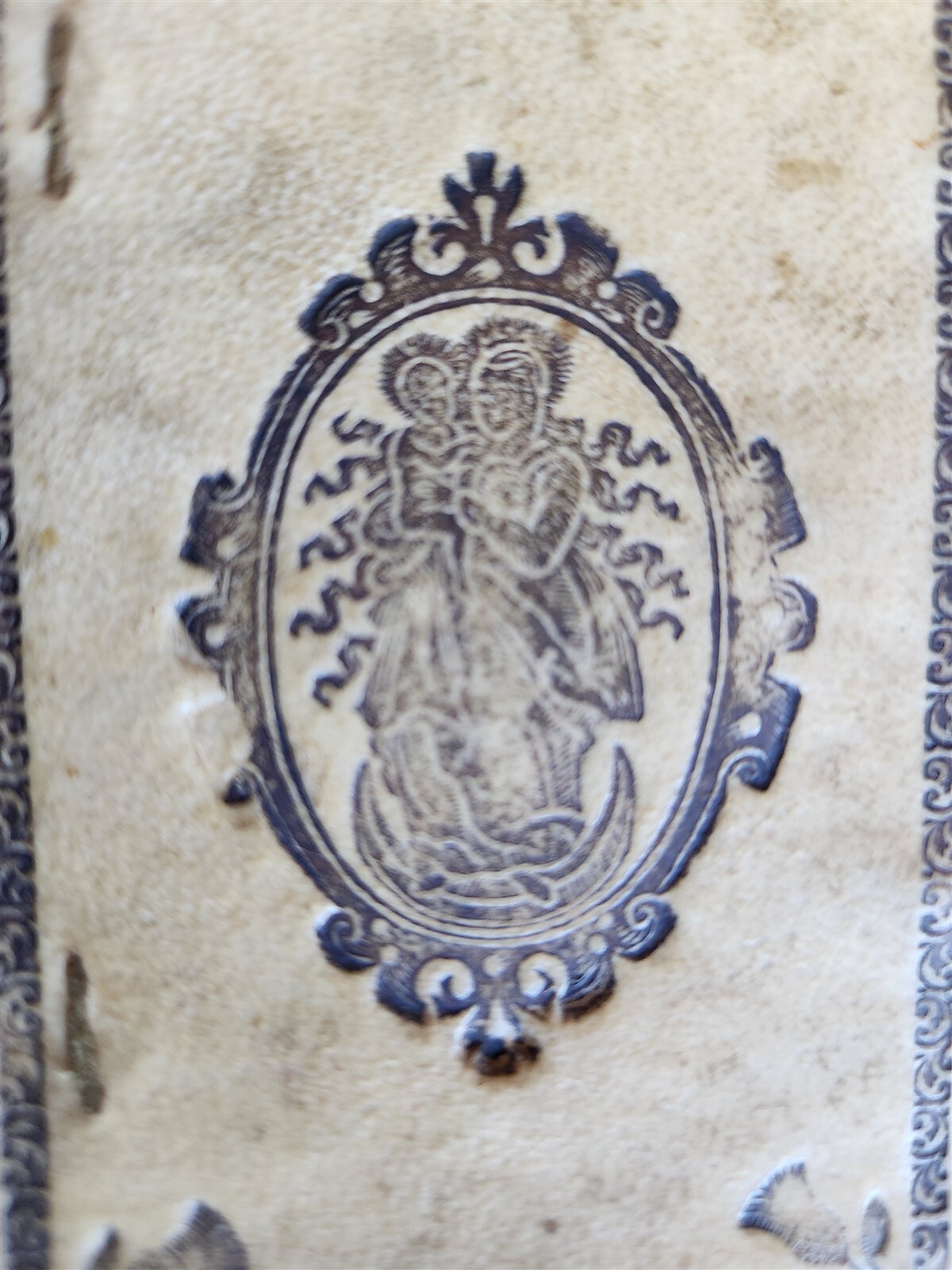 1633 AWESOME VELLUM BINDING antique PRAXIS MEDITANDI MYSTERIA Size 2.5 by 4″