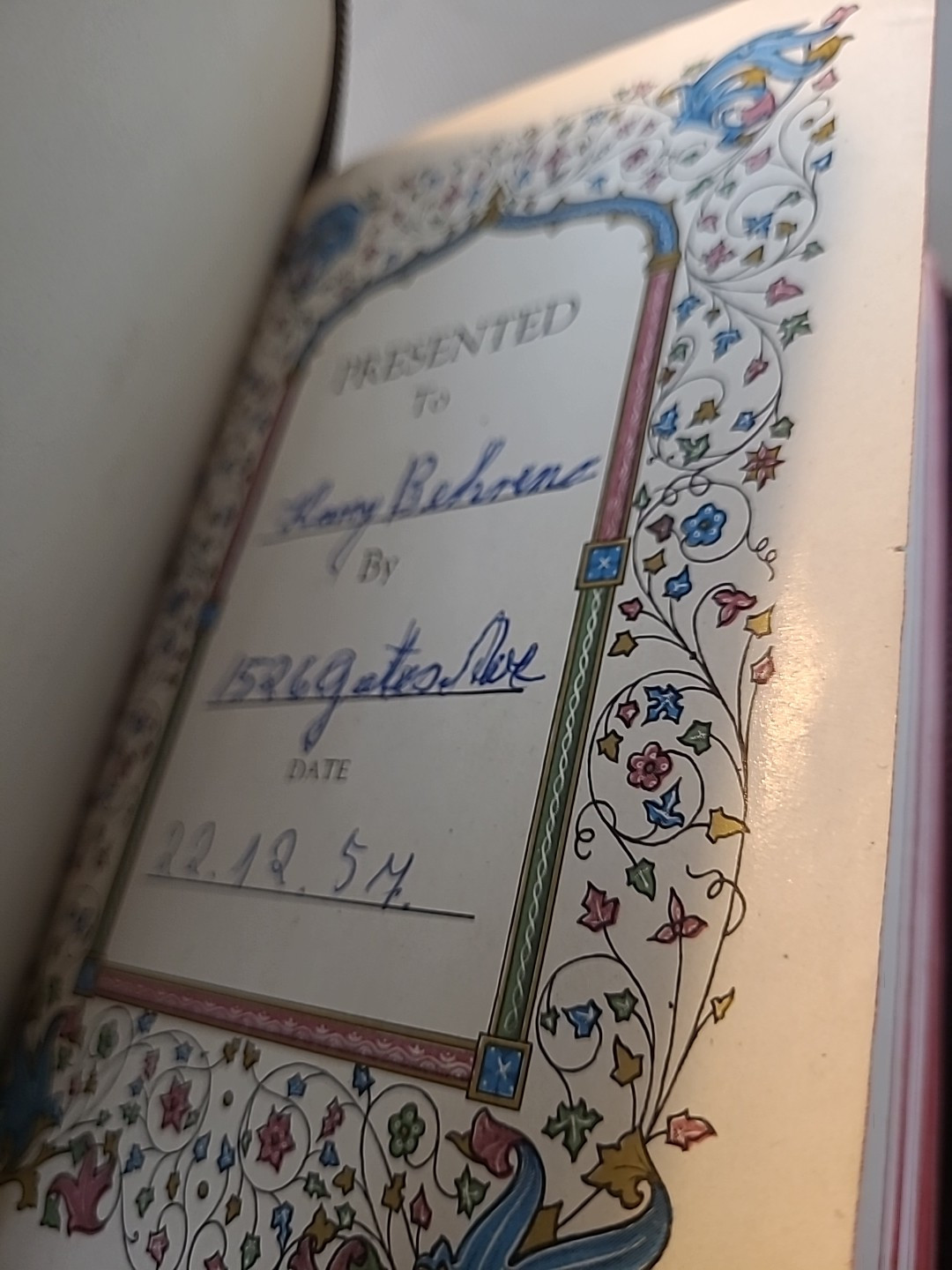 The World Publishing Company Illustrated Holy Bible 1950s Zipper Closure GOOD