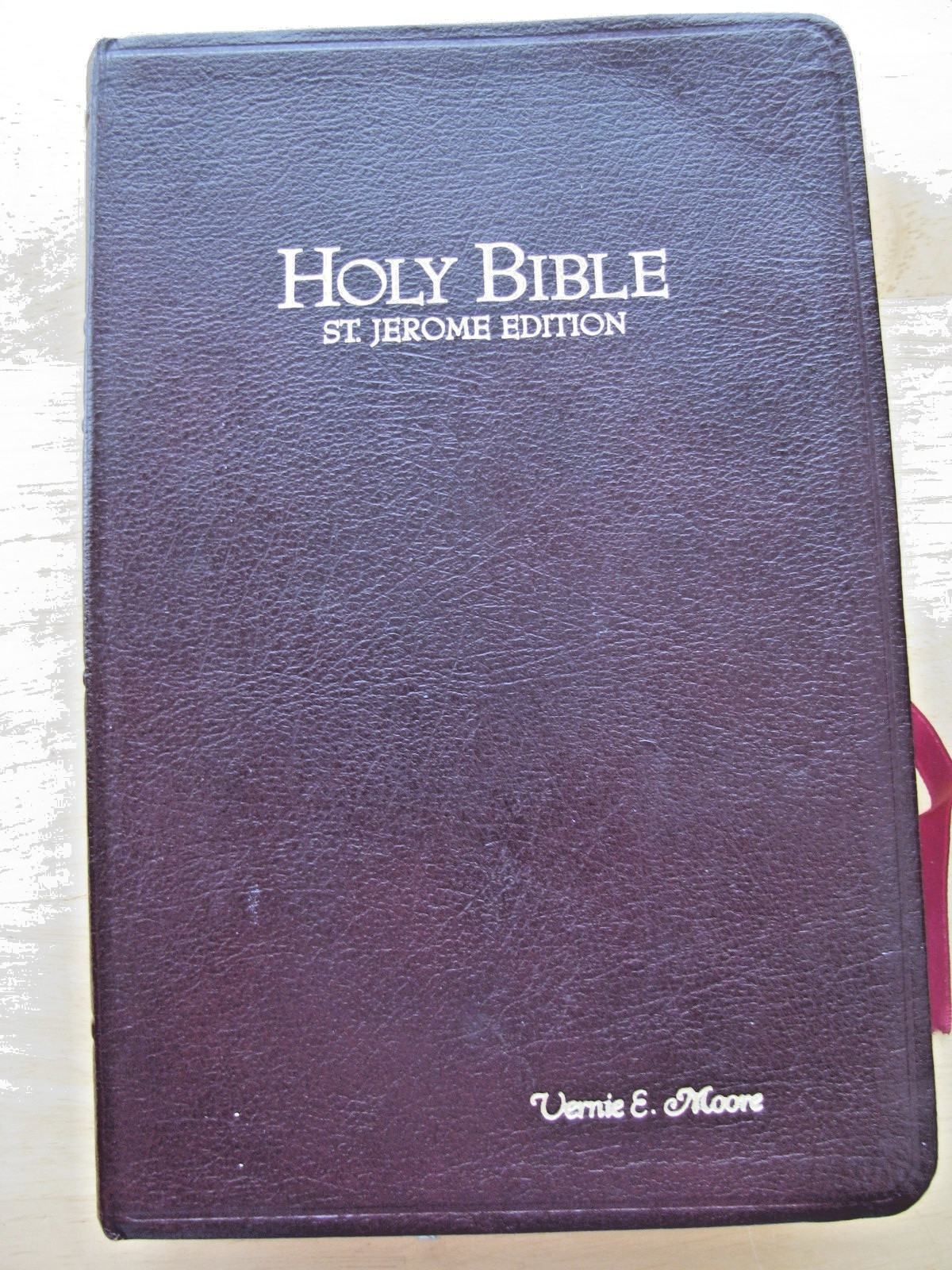 The New Catholic Study Bible St Jerome Ed Burgundy Bonded Leather Thumb Tab 1985