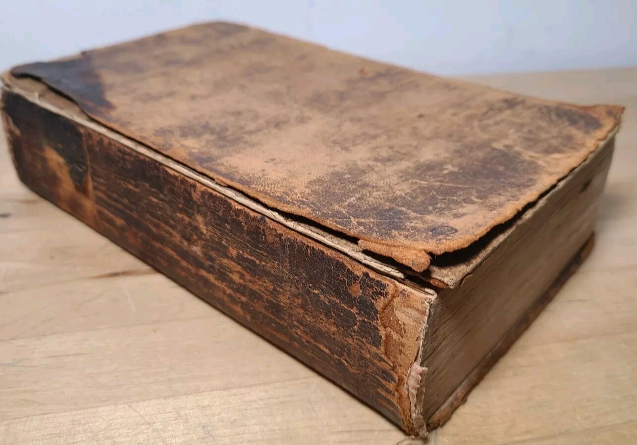 J. Thacher M.D. AMERICAN MODERN PRACTICE 1826 [Early American medical textbook]