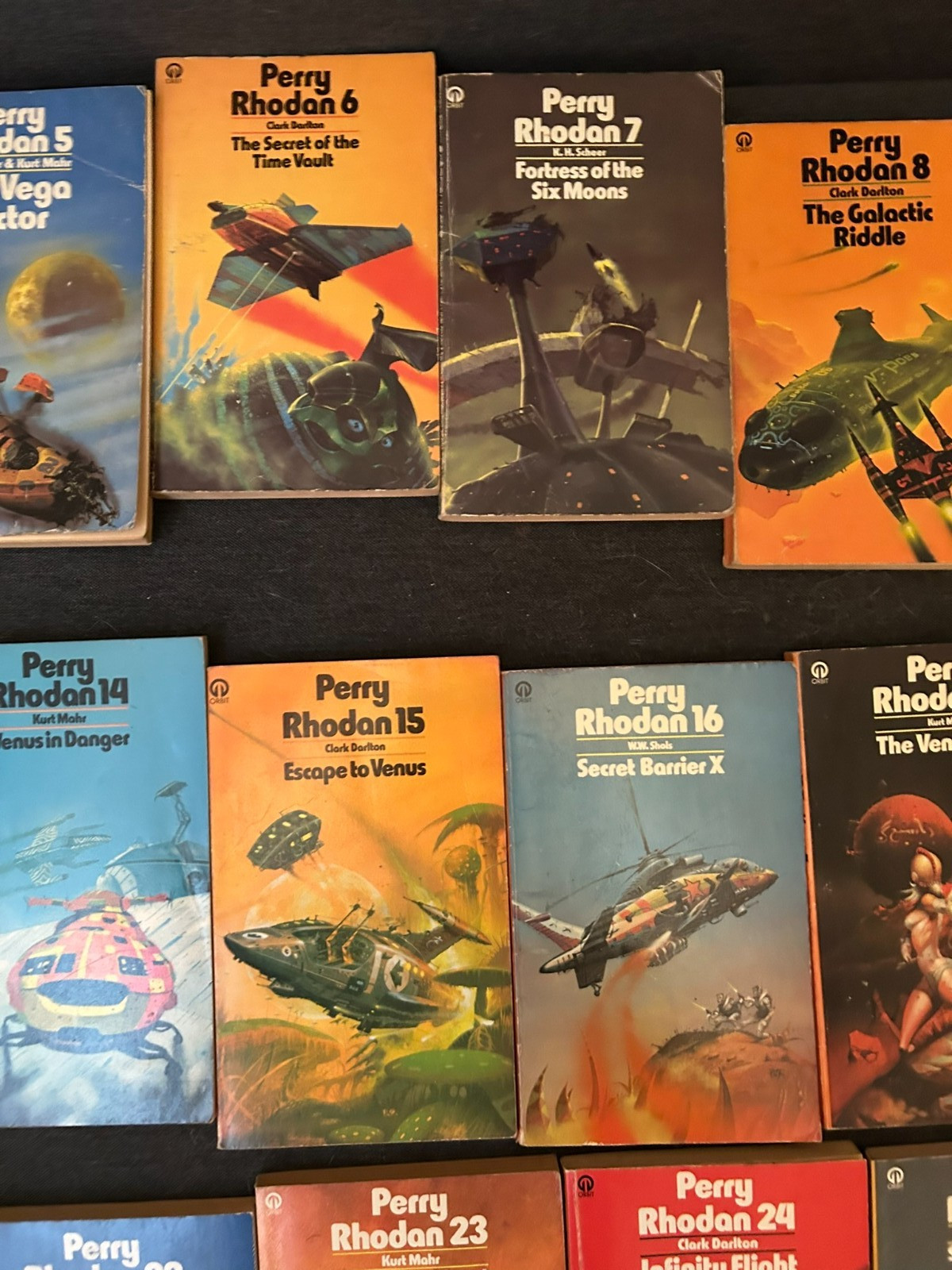 Full set Perry Rhodan books 1970’s Chris Foss covers 25 paperbacks