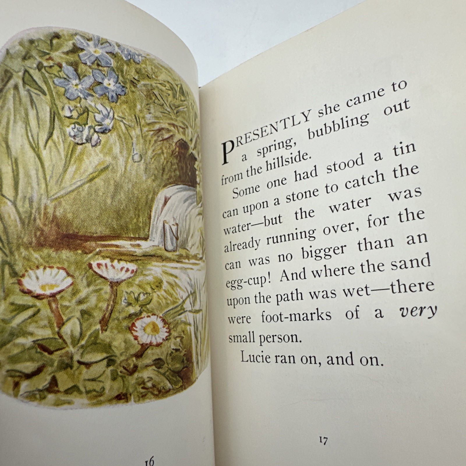 Beatrix Potter Tale of Mrs Tiggy-Winkle 1905 Frederick Warne (N138)