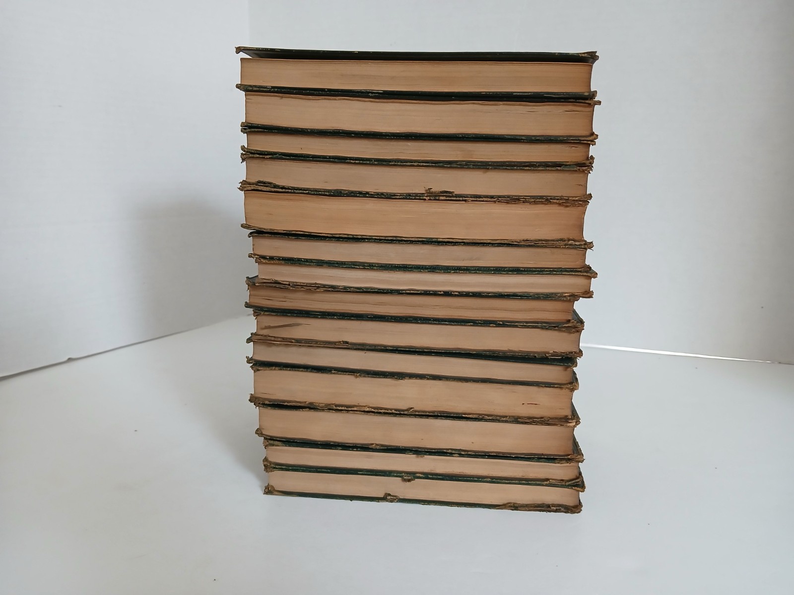 14 GREEN LEATHERBOUND THACKERAY Published by Henry Frowde, Early 1900s.