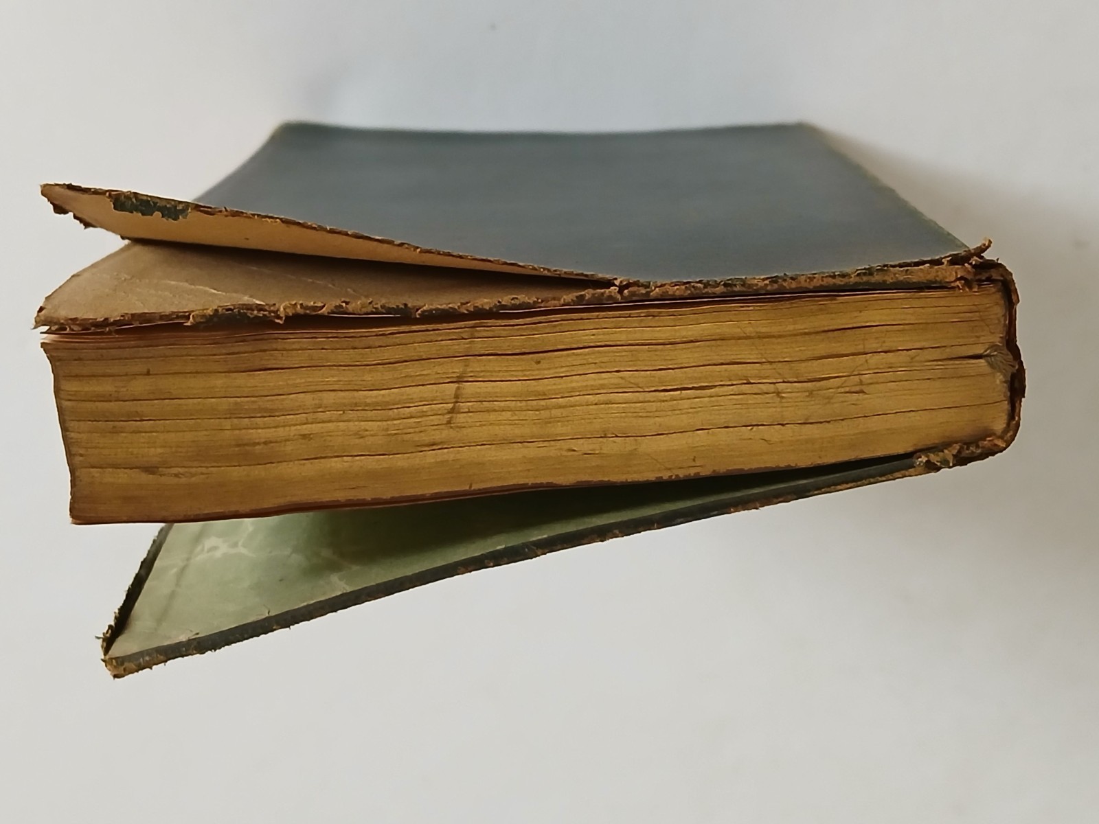 14 GREEN LEATHERBOUND THACKERAY Published by Henry Frowde, Early 1900s.