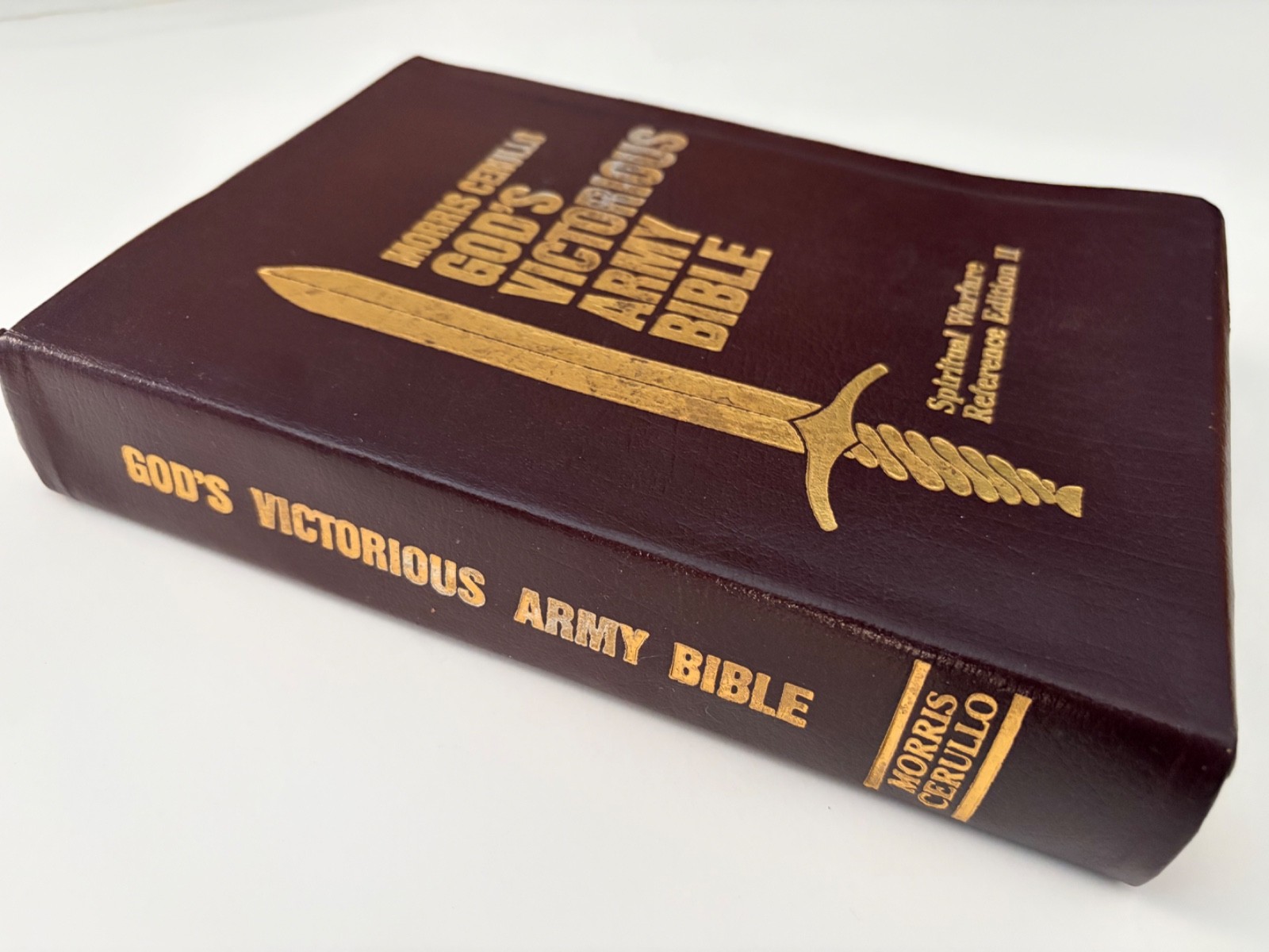 God’s Victorious Army Bible KJV Morris Cerullo Spiritual Warfare Ref Ed II 1989