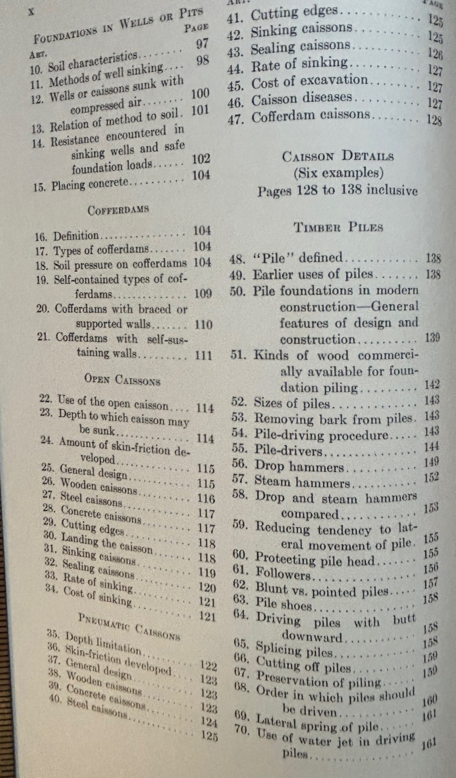 FOUNDATIONS ABUTMENTS AND FOOTINGS 1923 HOOL & KINNE STATED FIRST ED. 1ST PRINT