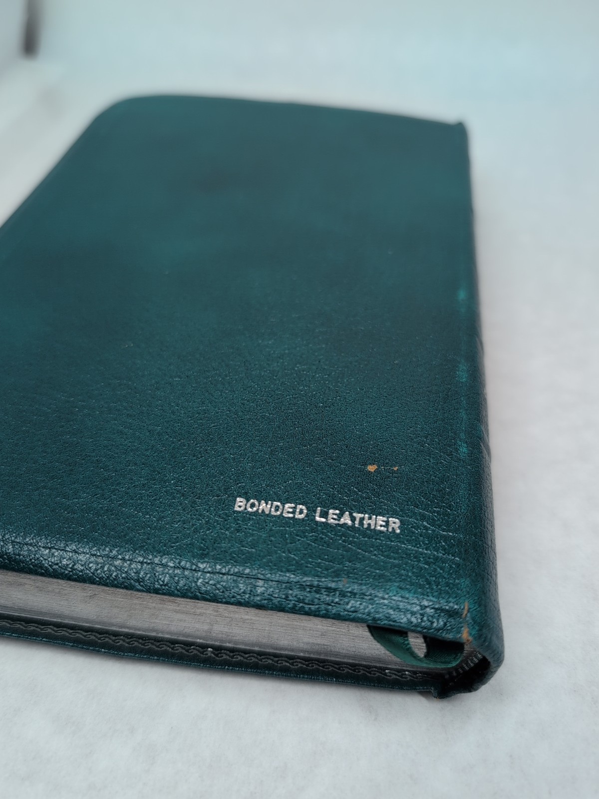 Holy Bible Nelson 595TL, Bonded Leather , Red Letter Teal, 1988