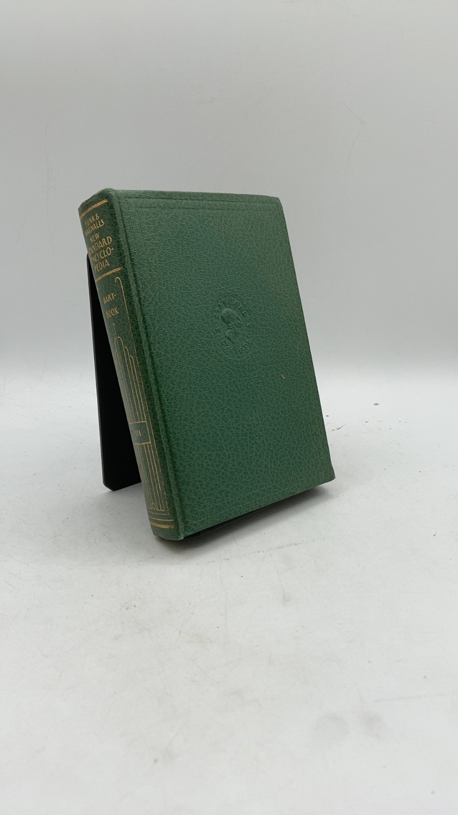 Funk & Wagnalls New Standard Encyclopedia of Universal Knowledge Frank H. Viz…