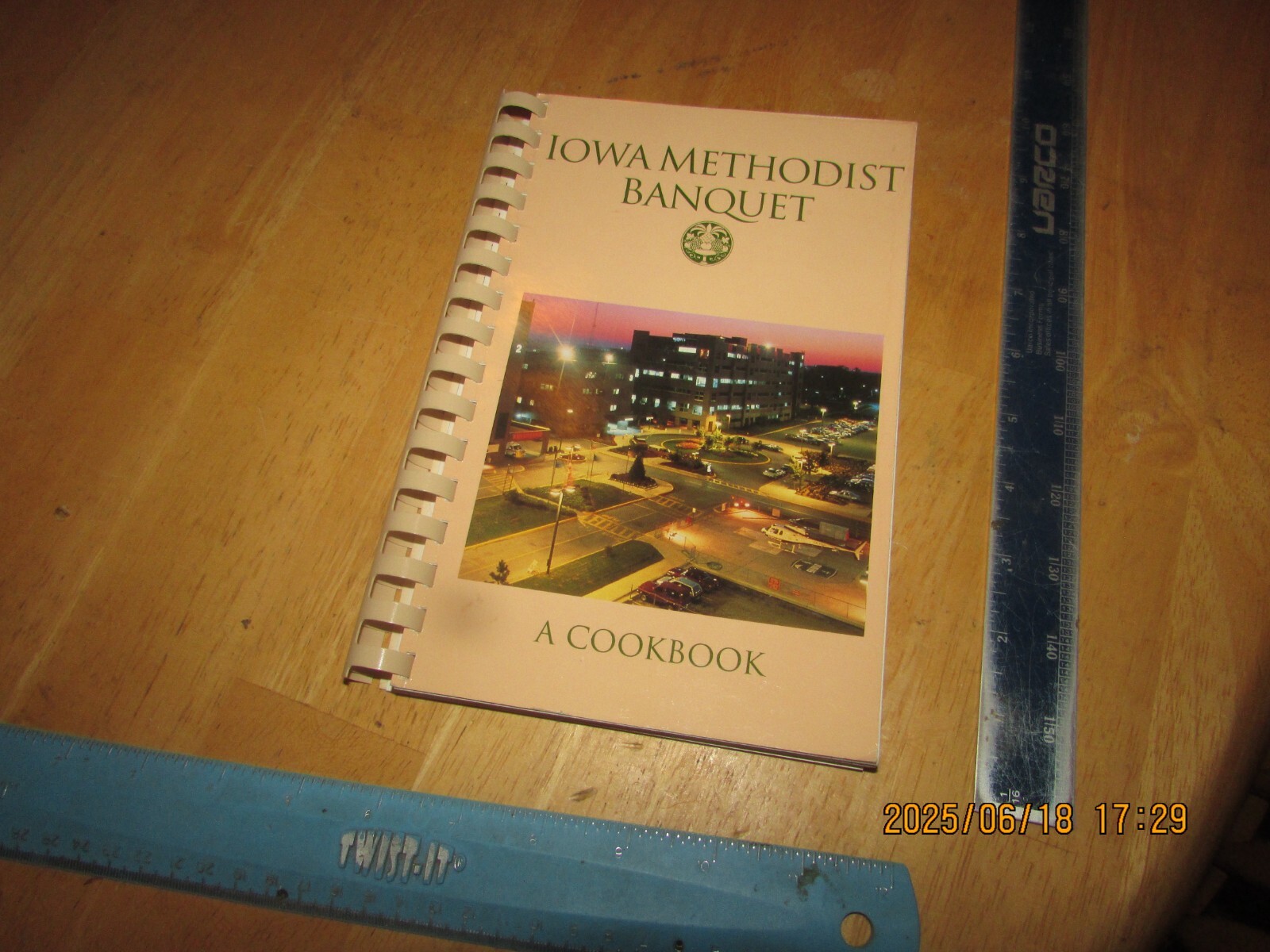 Iowa Methodist Banquet – A Cookbook – 1991 Spiral Paperback