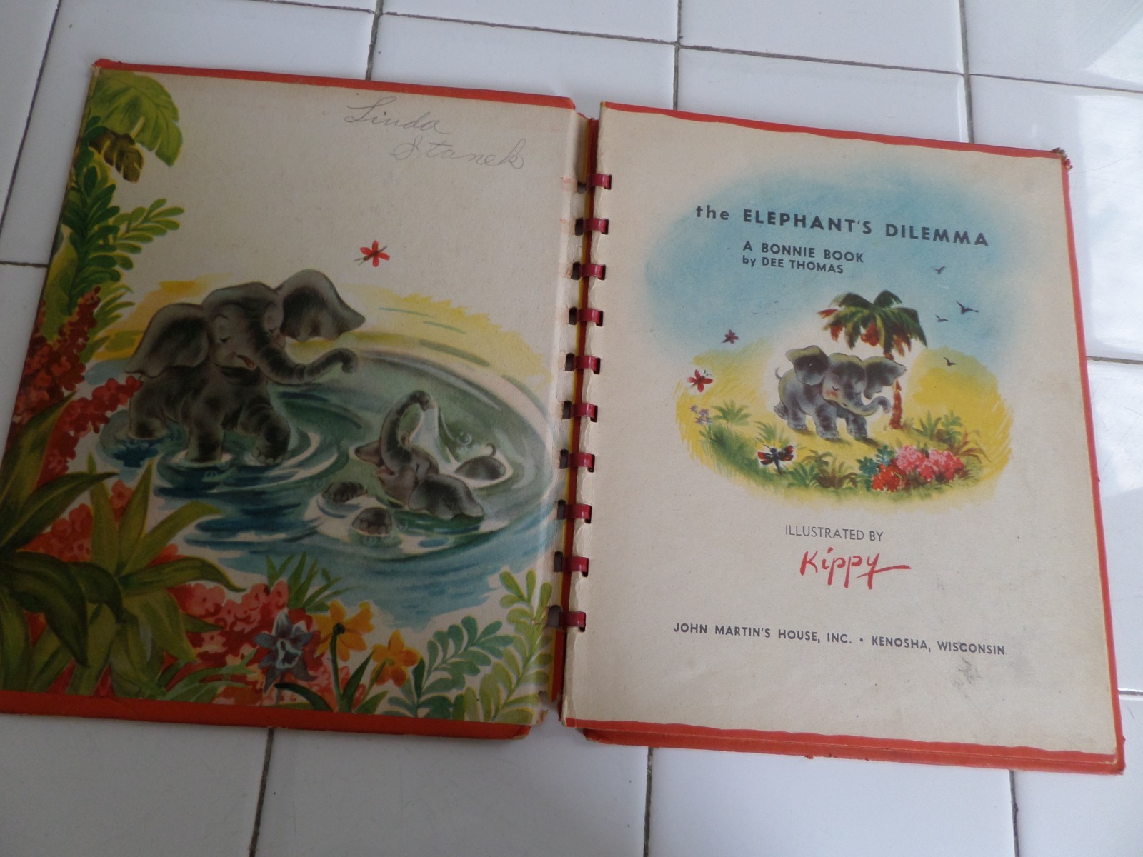 The Elephants Dilemma, A Bonnie Book,1946(VINTAGE Spiral Book)