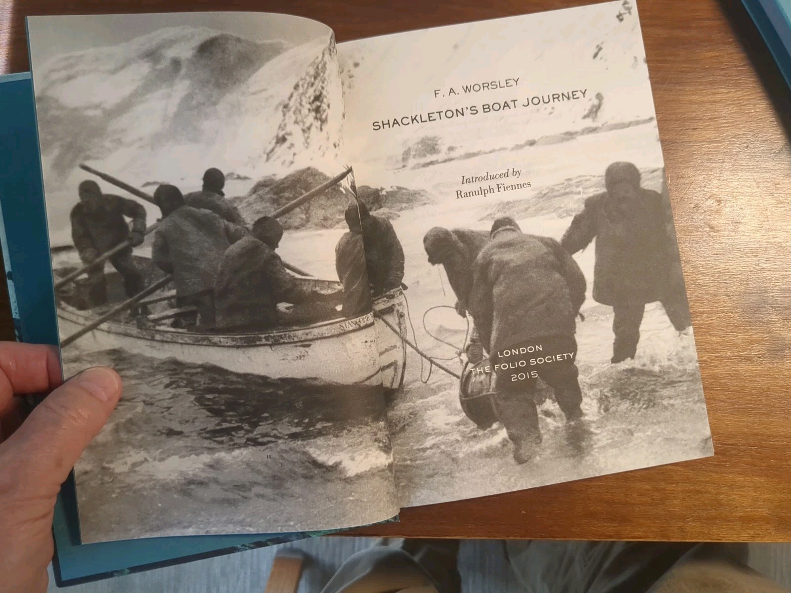 Shackletons boat journey, F.A. Worsley, Folio Society, 2015, HC Slipcase