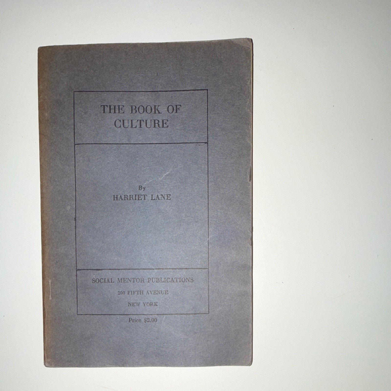 Social Mentor Publications, New York, 3 Beauty Self-Help Softcovers, English