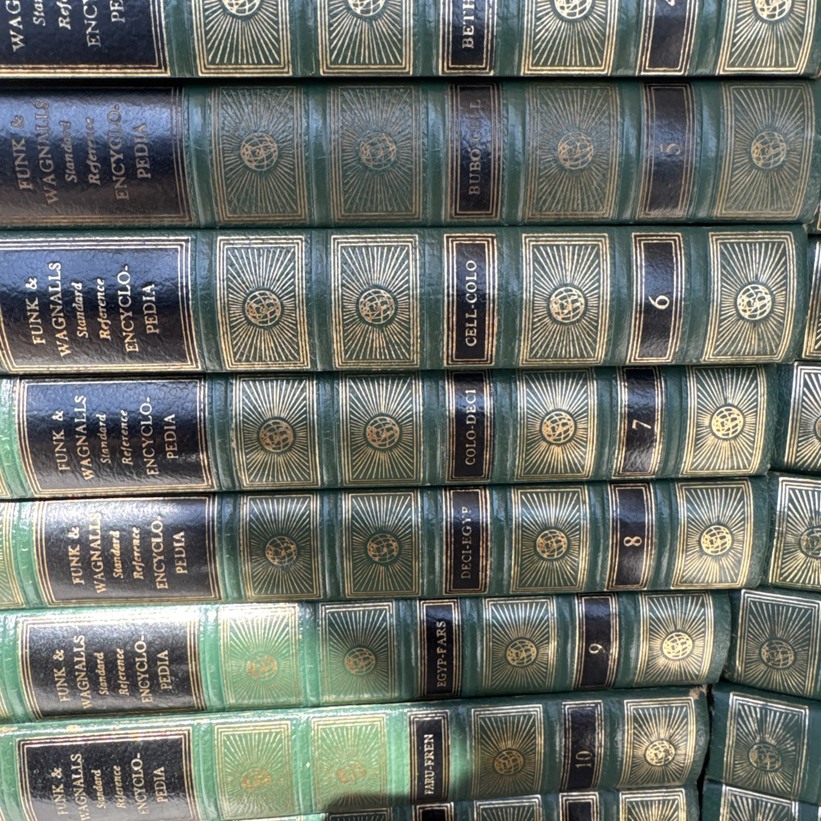 Funk & Wagnalls Standard Reference Encyclopedia Complete 1-25 (1959-1960)